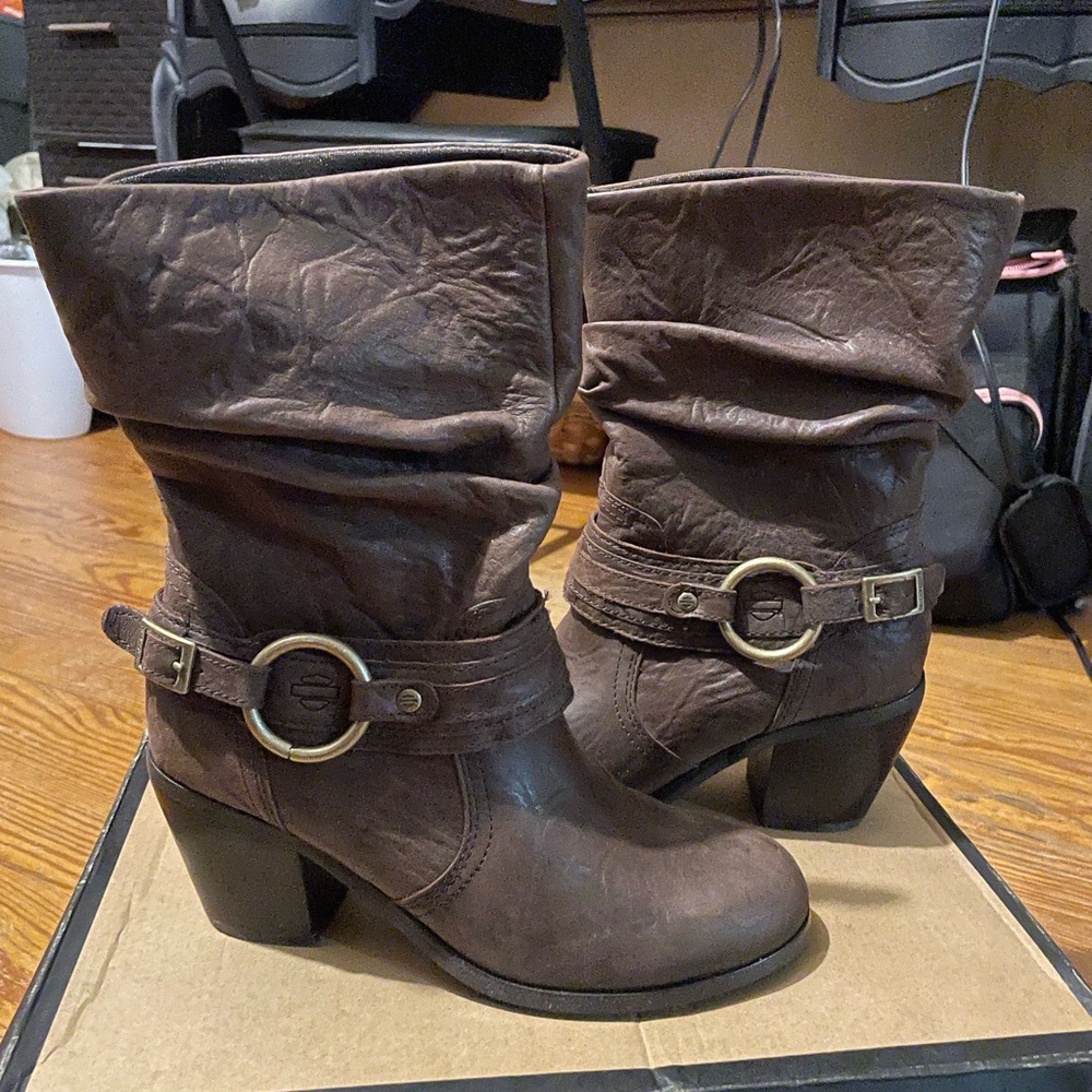 Worn once brown HD boots
